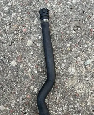 BMW 5 E39 Engine coolant pipe/hose 11532247820 2247820