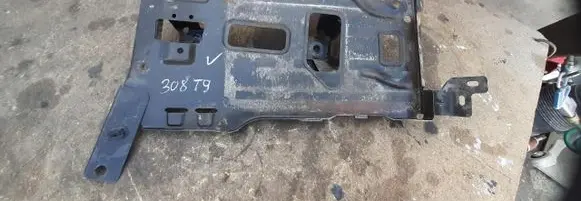 Battery box tray