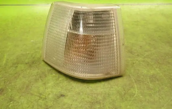 Volvo 850 Front indicator light