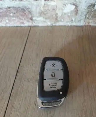Hyundai i40 Ignition key/card 2012DJ2604 SEKSVF123AOB