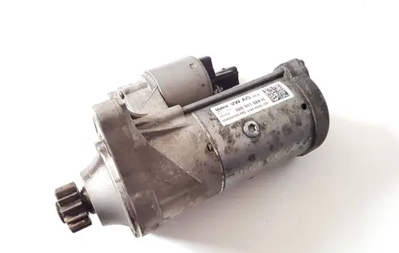 Volkswagen Tiguan Starter motor 02E911024
