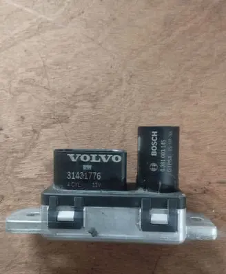 Volvo V40 Glow plug pre-heat relay 31431776