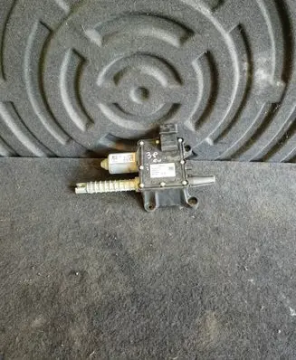 Peugeot 3008 I Hand brake/parking brake motor 9673094880