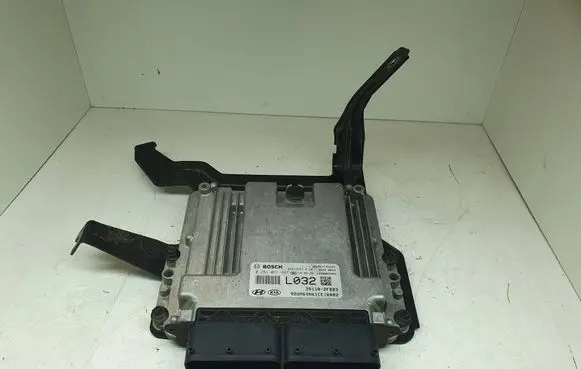 KIA Sorento Engine control unit/module ECU 0281031447