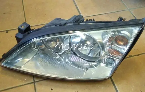 Ford Mondeo Mk III Headlight/headlamp 0301174601