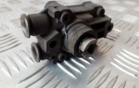 Mercedes-Benz Sprinter W901 W902 W903 W904 Fuel injection high pressure pump A6110900250