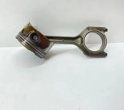 BMW X3 F25 Piston with connecting rod