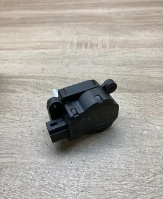 Citroen C4 I Picasso Air flap motor/actuator A21200500