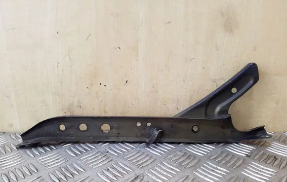 Toyota Avensis T220 Side radiator support slam panel 