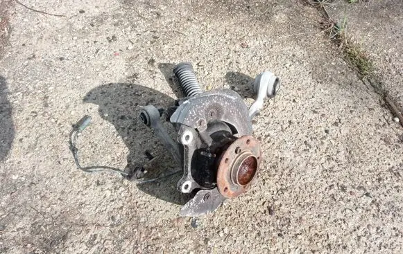 BMW 1 E81 E87 Front wheel hub 6764444