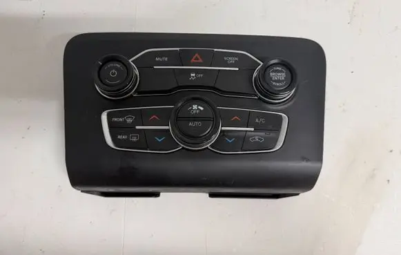Dodge Charger Climate control unit P68293617AC 73810089 68293617A