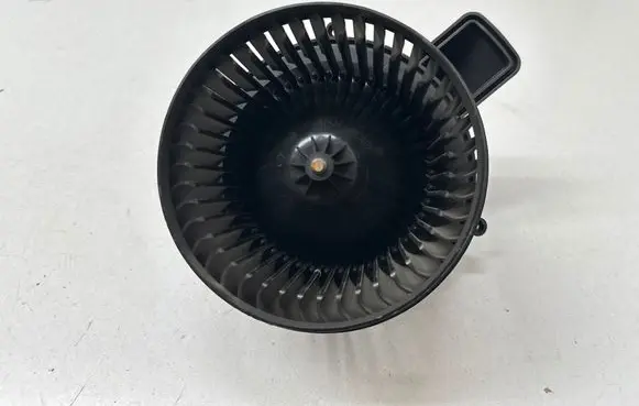 Dodge Durango III Heater fan/blower AY2727006361