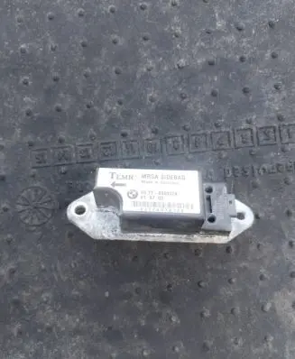 BMW 7 E38 Airbag deployment crash/impact sensor 8369024