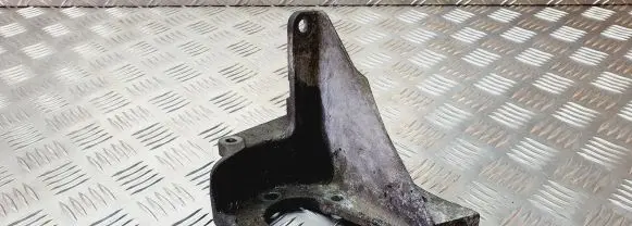 Subaru Forester SF Power steering pump mounting bracket 