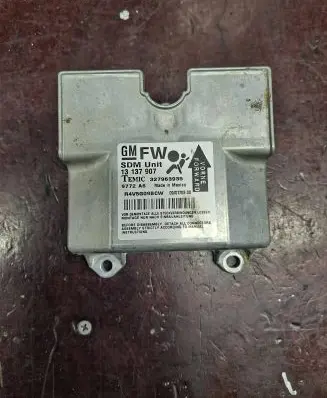 Opel Zafira B Airbag control unit/module 327963935 13137907