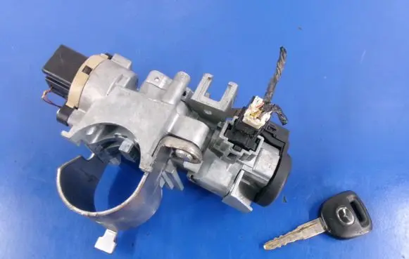 Mazda 2 Ignition lock