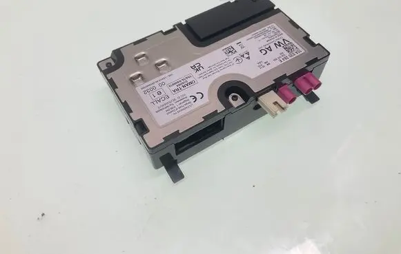 Cupra Born Aerial antenna amplifier 10A035284E 1Q6035284E 10A035284