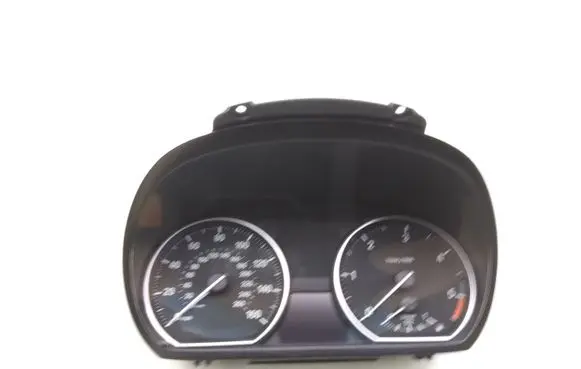BMW 1 E82 E88 Speedometer (instrument cluster) 215462201