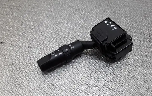 Mazda 3 I Indicator stalk 17D682