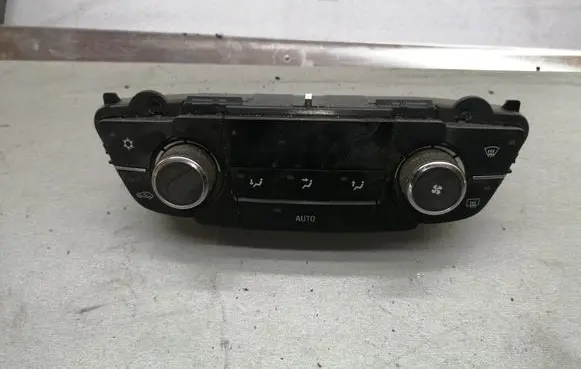 Opel Insignia A Climate control unit 13273095
