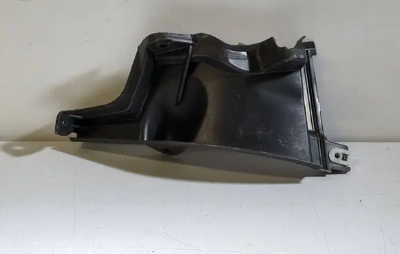BMW X7 G07 Other engine bay part 7424943