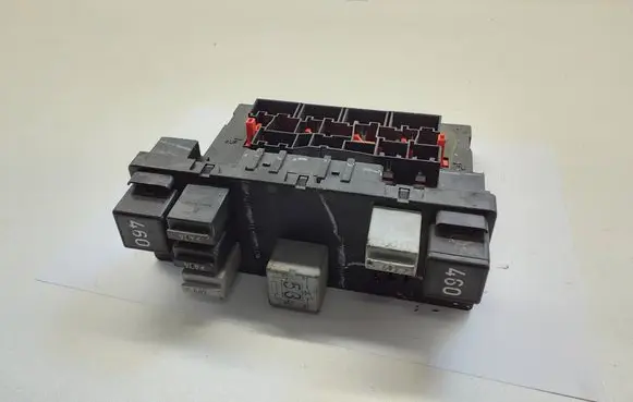 Volkswagen Touran I Comfort/convenience module 3C8937049E F005V00745