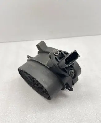 BMW 5 E39 Mass air flow meter 0928400314 2247002 1371