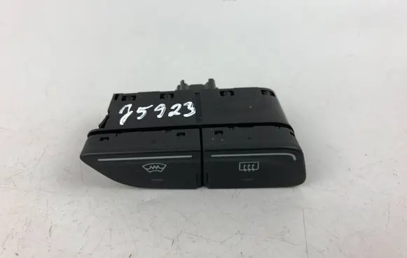 Ford Focus Windscreen/window heater switch AM5T18K574AC