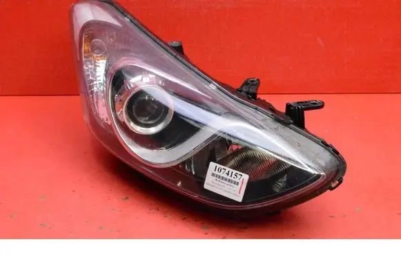 Hyundai i30 Headlight/headlamp 92102A6000
