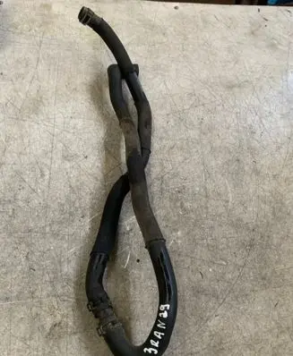 Engine coolant pipe/hose