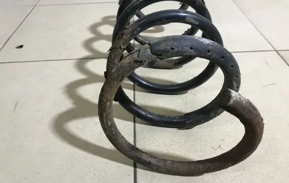 Volvo XC90 Front coil spring