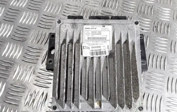 Renault Kangoo II Engine control unit/module 8200911560 8200909666