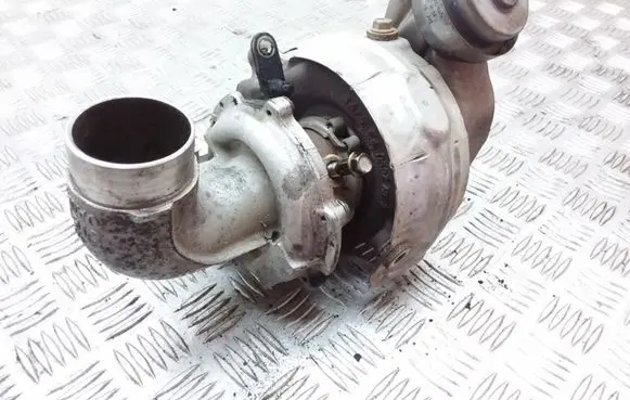 Toyota Corolla Verso AR10 Turbo 472010R010
