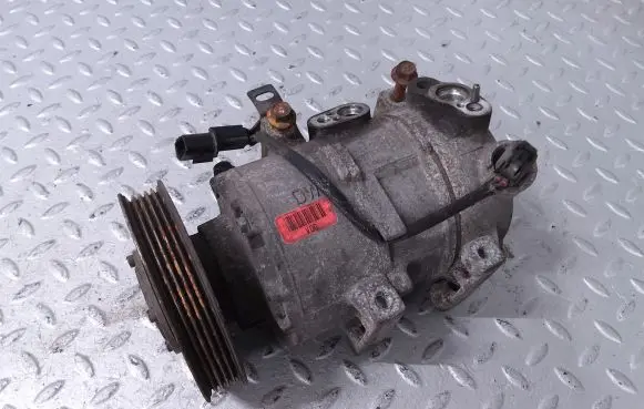 Hyundai i40 Air conditioning (A/C) compressor (pump) 977013Z000