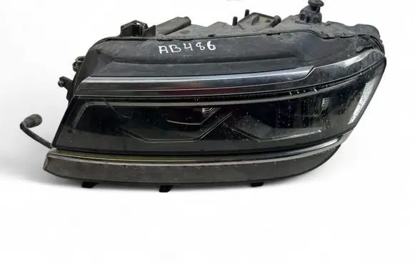 Volkswagen Tiguan Headlight/headlamp L1401000133