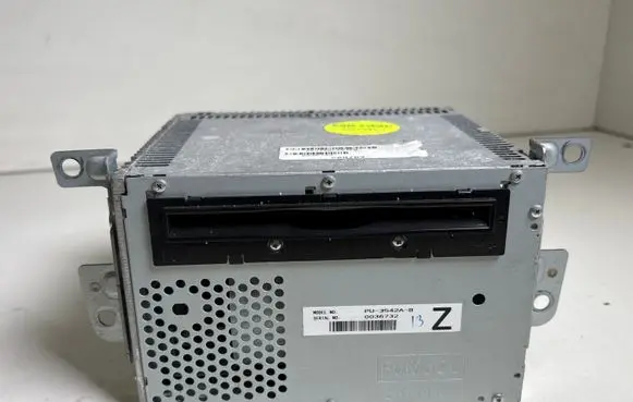 Ford Mustang V CD/DVD changer DR3T19C157