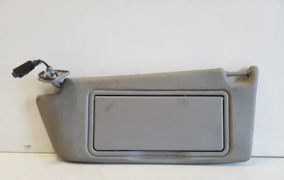 Sun visor