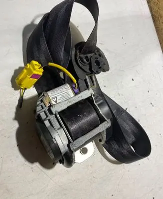 Volkswagen Jetta V Front seatbelt 605054401A