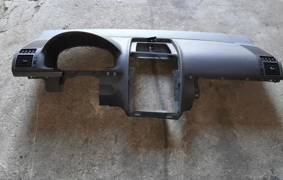 Volkswagen Touran II Dashboard NOCODE