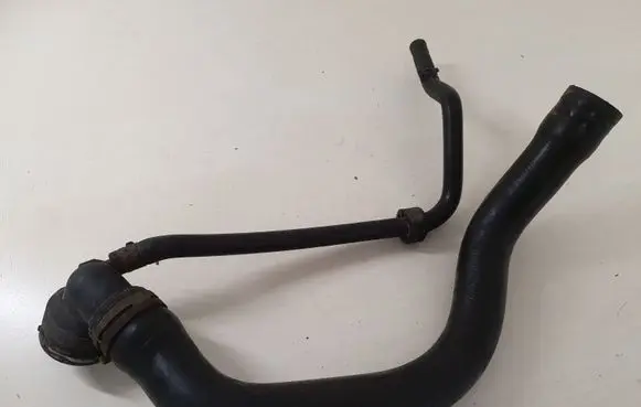 Volkswagen PASSAT B6 Engine coolant pipe/hose 3C0122101AL
