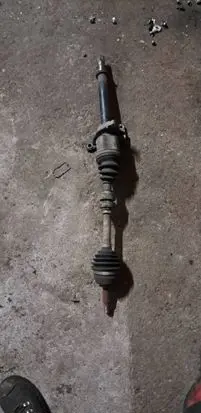 Nissan Note (E11) Front driveshaft