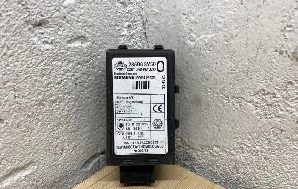 Nissan X-Trail T30 Door central lock control unit/module 285963Y50 5WK46472B
