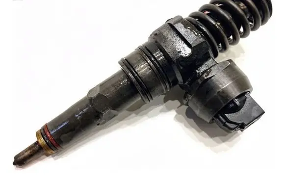 Audi A4 S4 B7 8E 8H Fuel injector 038130073BJ
