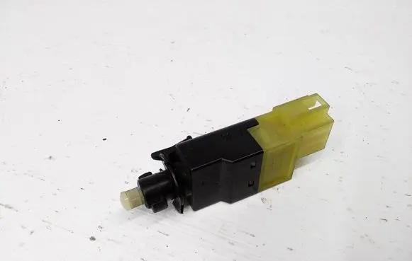 Mercedes-Benz CLS C219 Brake pedal sensor switch A0015456709