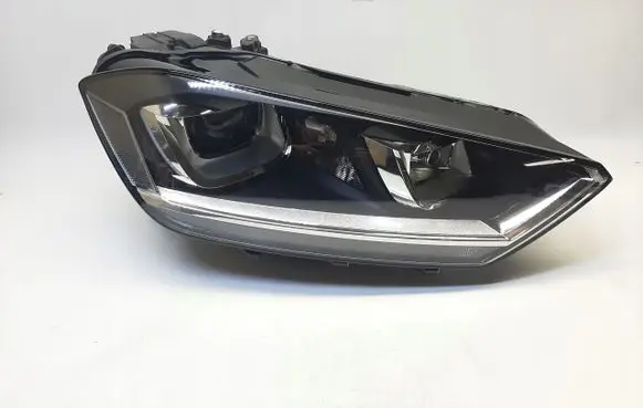Volkswagen Golf Sportsvan Headlight/headlamp 517941032B
