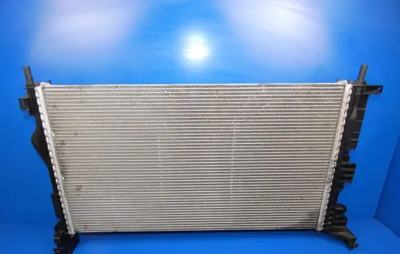 Volvo XC90 Coolant radiator 31338288 FCC7A