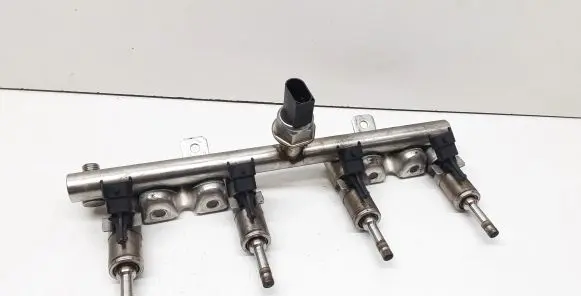 BMW 3 F30 F35 F31 Fuel injectors set 7537319 7592426