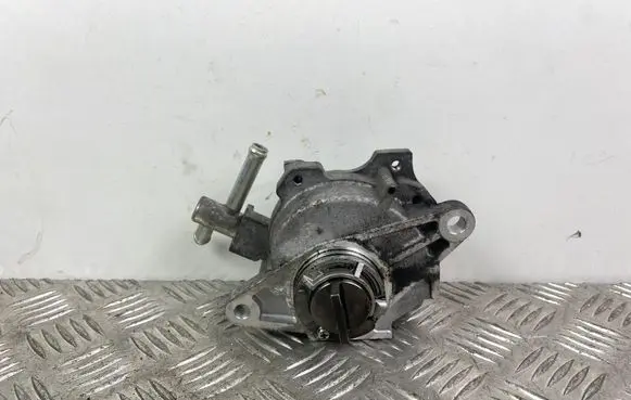 Mitsubishi Outlander Vacuum pump