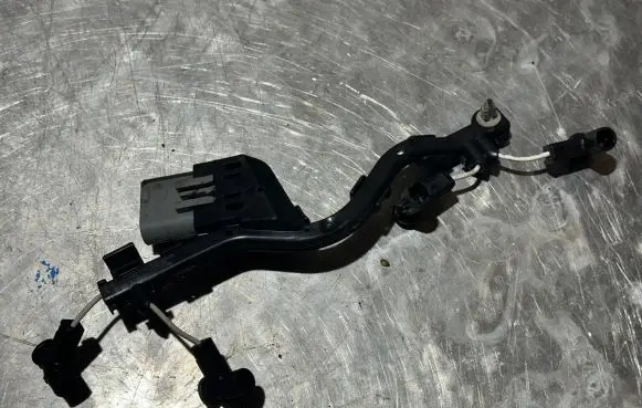 Peugeot 308 Glow plug wires 9814793180