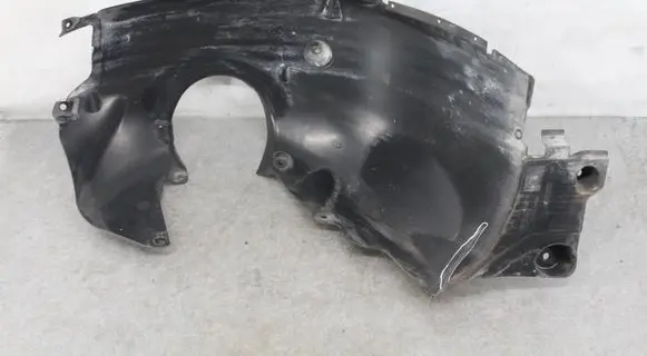 BMW Z4 E89 Front wheel arch liner splash guards 7213427 51777213427